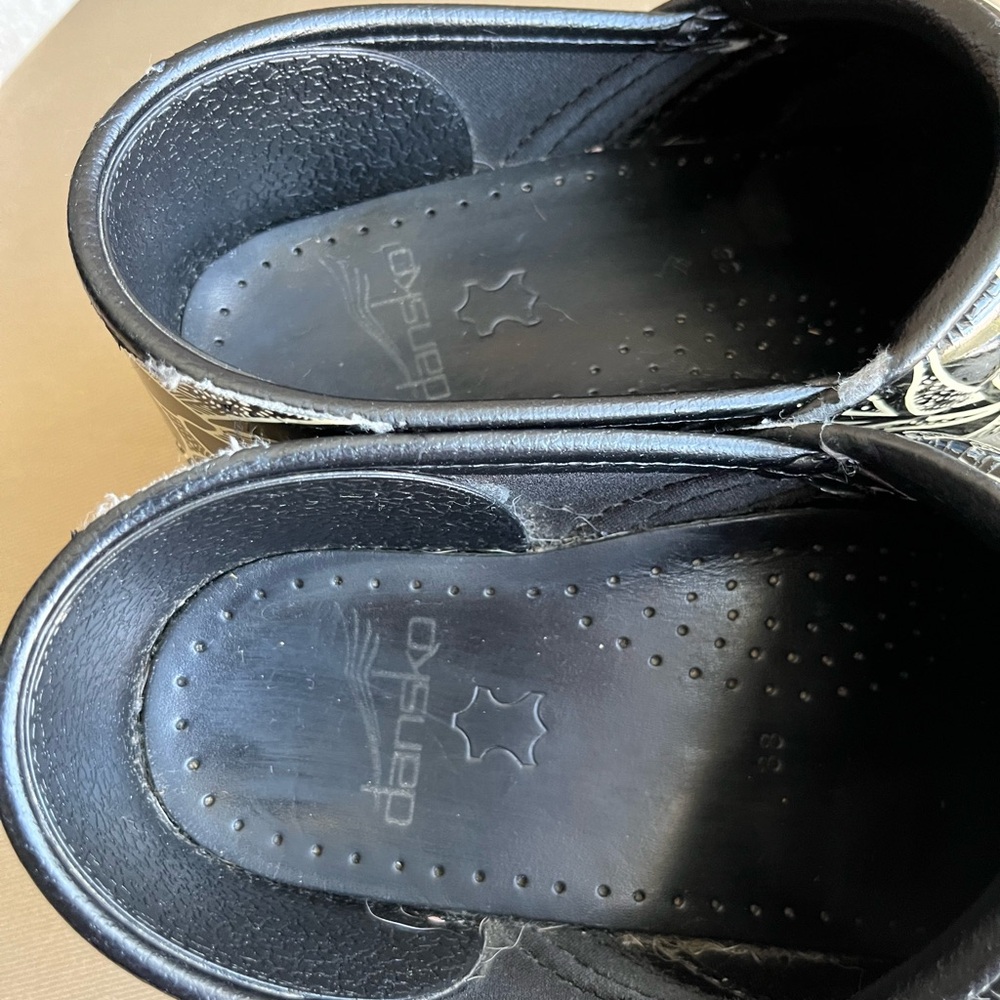Dansko Clogs - Picture 5 of 9